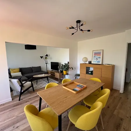 Lumineux Avec Parking - 3 Personnes - Face Aux Thermes Royat Apartman *