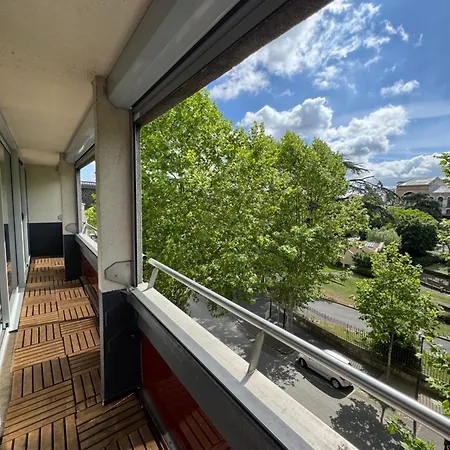 Lumineux Avec Parking - 3 Personnes - Face Aux Thermes Royat Apartamento Chamalières