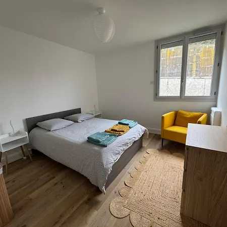 Lumineux Avec Parking - 3 Personnes - Face Aux Thermes Royat * Chamalières