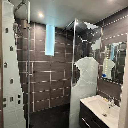 Apartamento Lumineux Avec Parking - 3 Personnes - Face Aux Thermes Royat